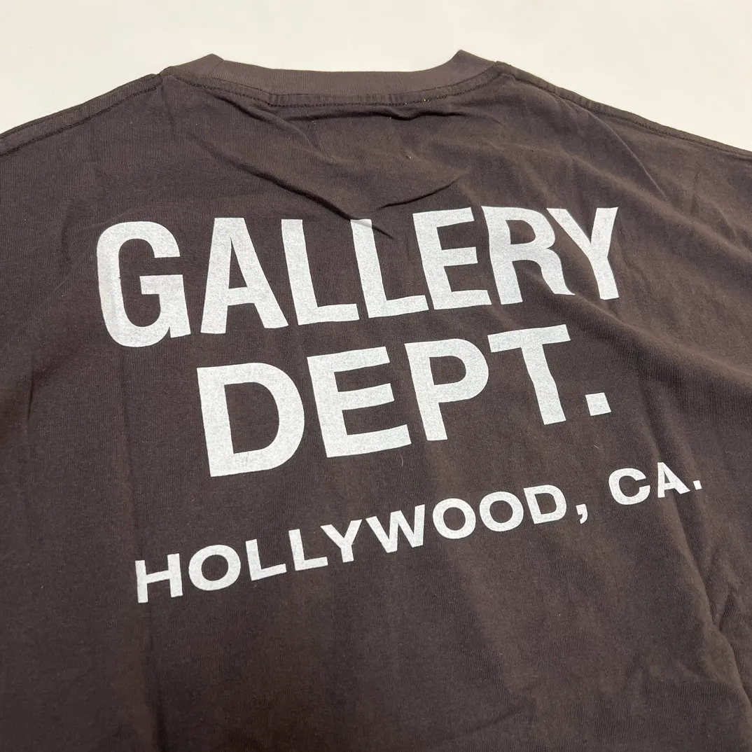 GALLERY DEPT. SOUVENIR TEE Black English LOGO short sleeves Hollywood limited edition Washed black S-XL Classic basic style washed and aged Cylindrical seamless linen and cotton fabric Loose fit